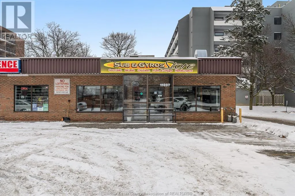 11897 TECUMSEH ROAD East