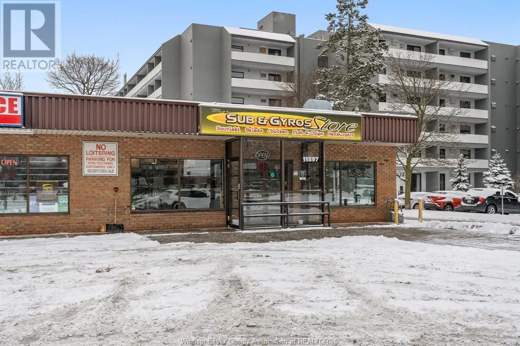 11897 TECUMSEH ROAD East
