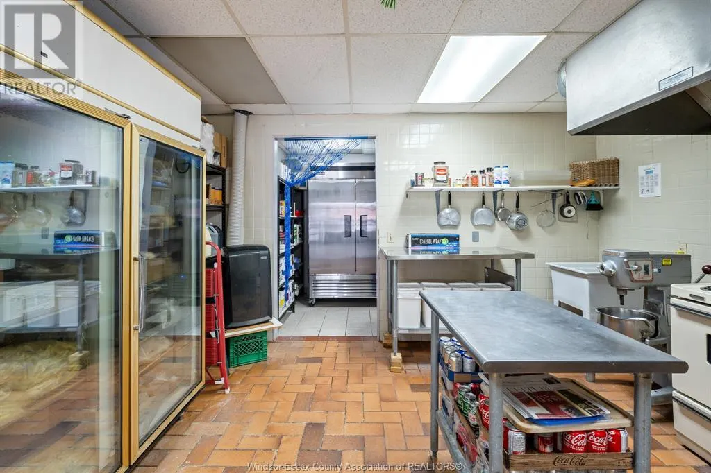 11897 TECUMSEH ROAD East