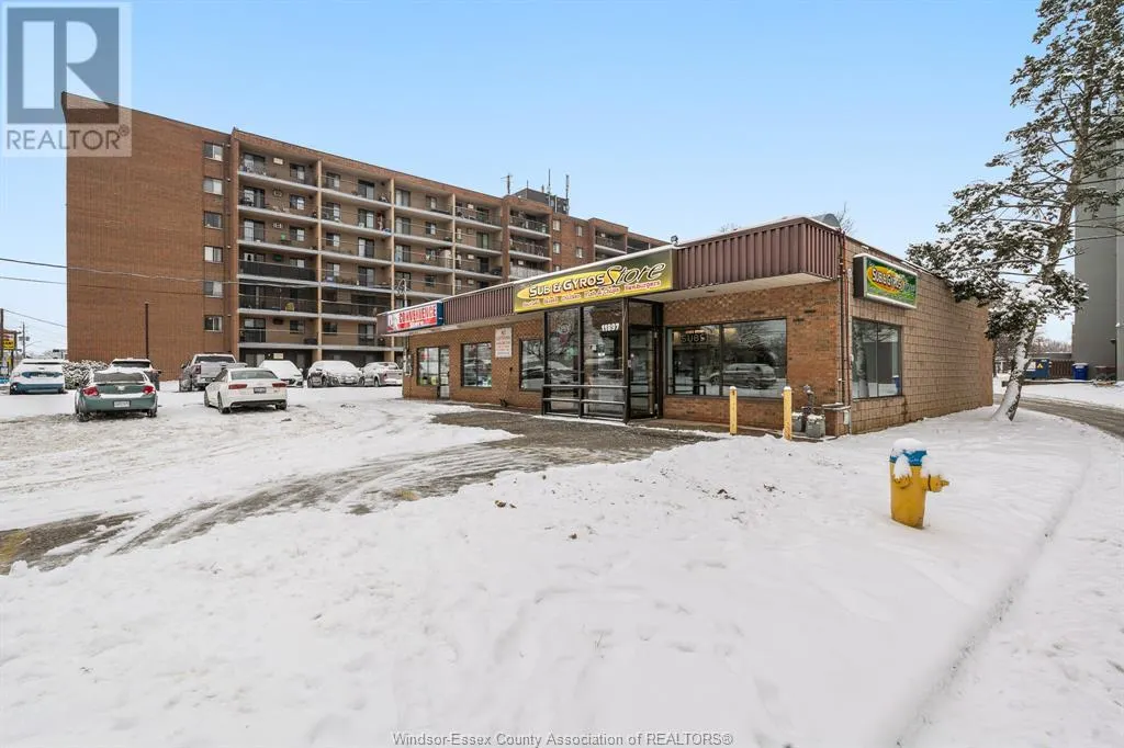 11897 TECUMSEH ROAD East
