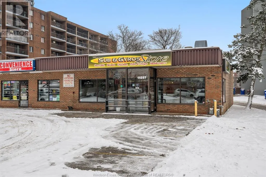 11897 TECUMSEH ROAD East