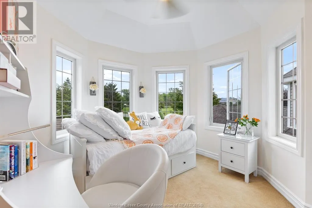 208 CRYSTAL BAY DRIVE
