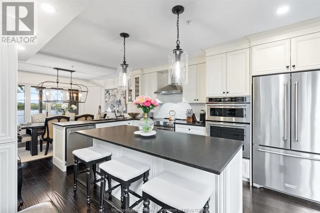 208 CRYSTAL BAY DRIVE
