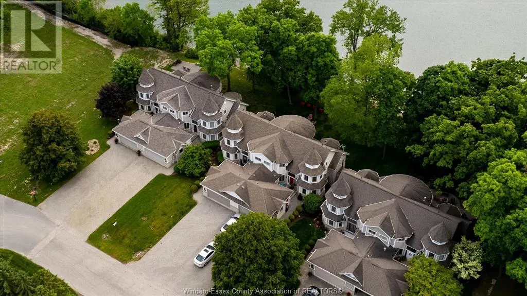 208 CRYSTAL BAY DRIVE