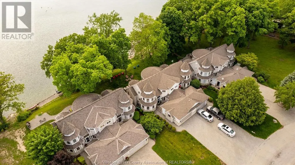 208 CRYSTAL BAY DRIVE