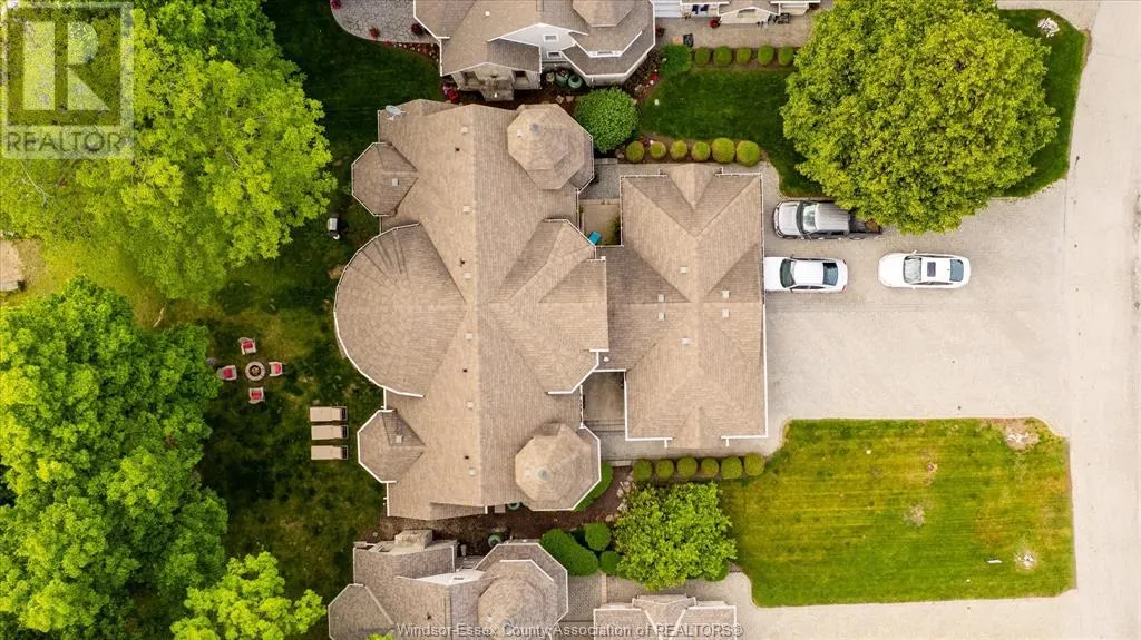 208 CRYSTAL BAY DRIVE