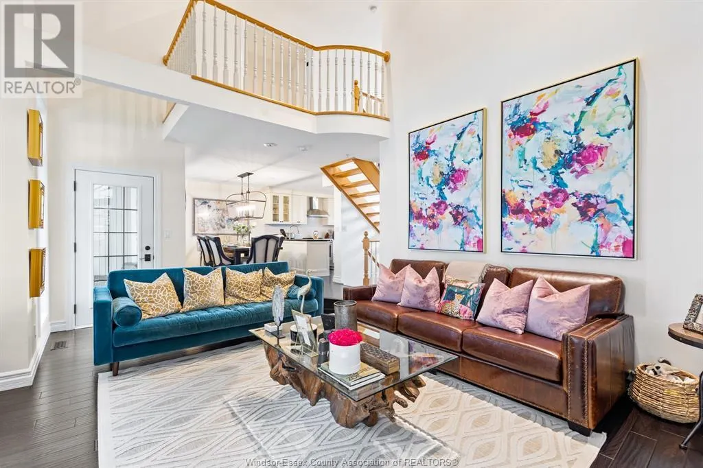 208 CRYSTAL BAY DRIVE