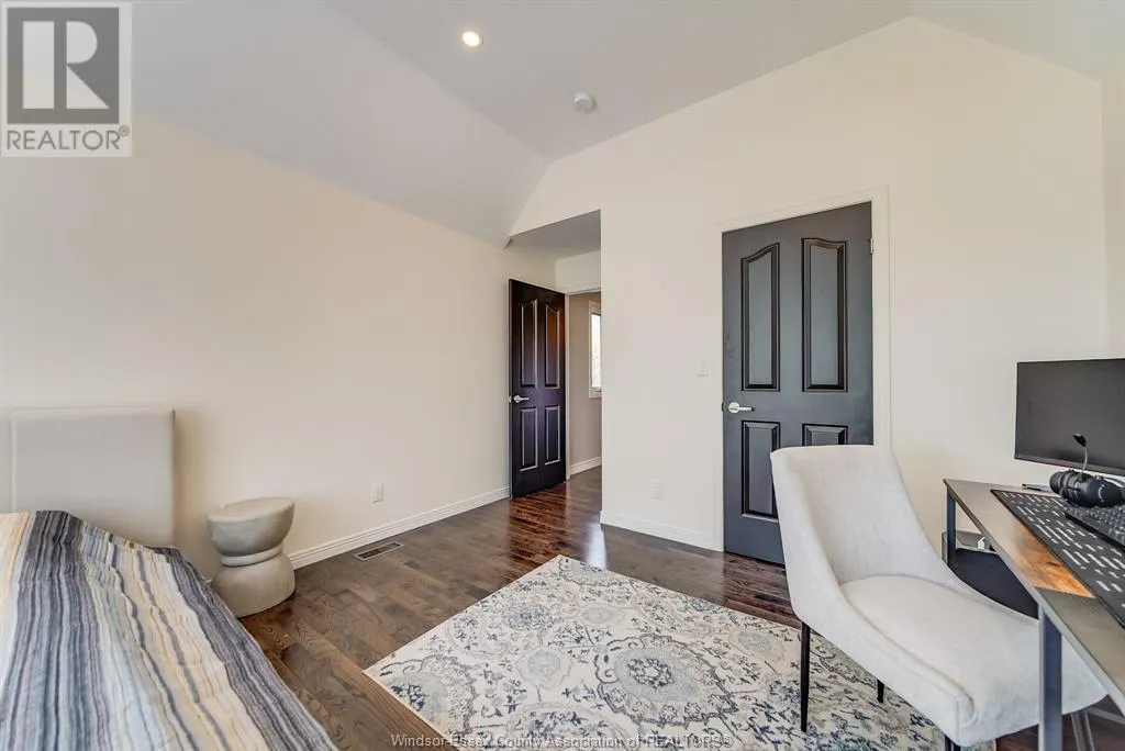428 OLD TECUMSEH ROAD