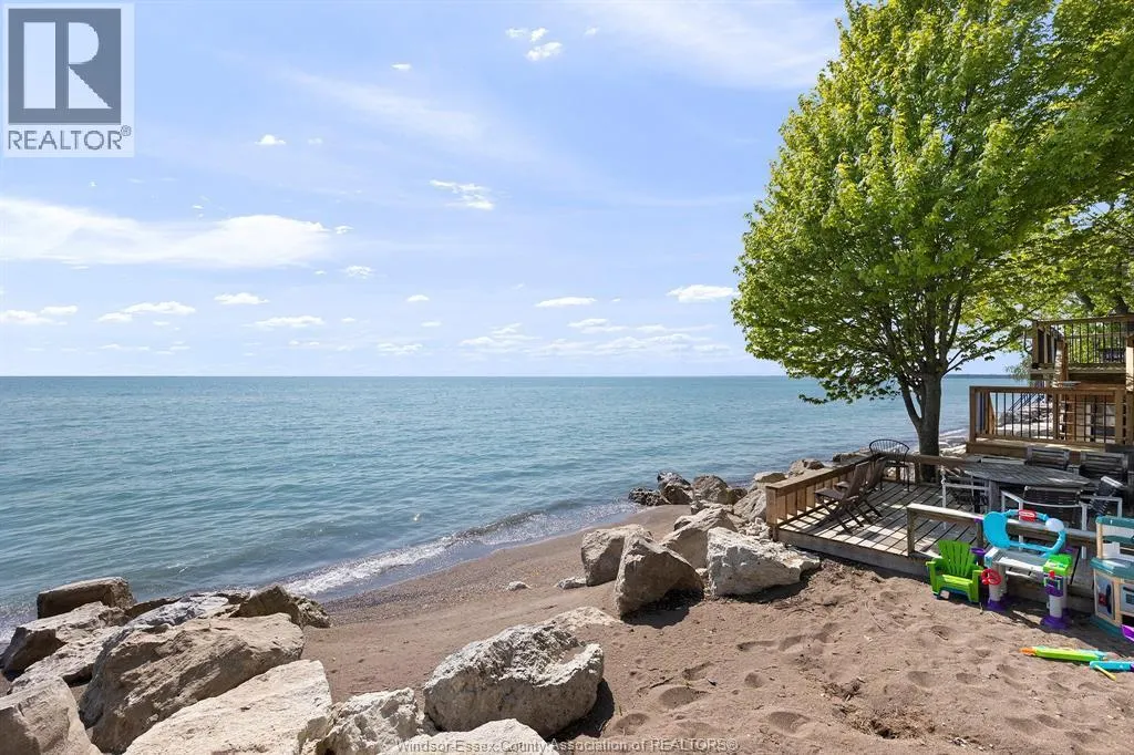 1030 POINT PELEE DRIVE