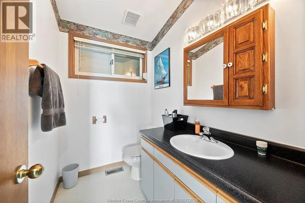 1030 POINT PELEE DRIVE