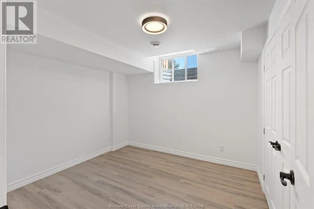 11 JONATHAN STREET