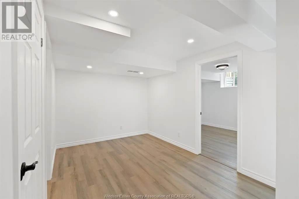 11 JONATHAN STREET