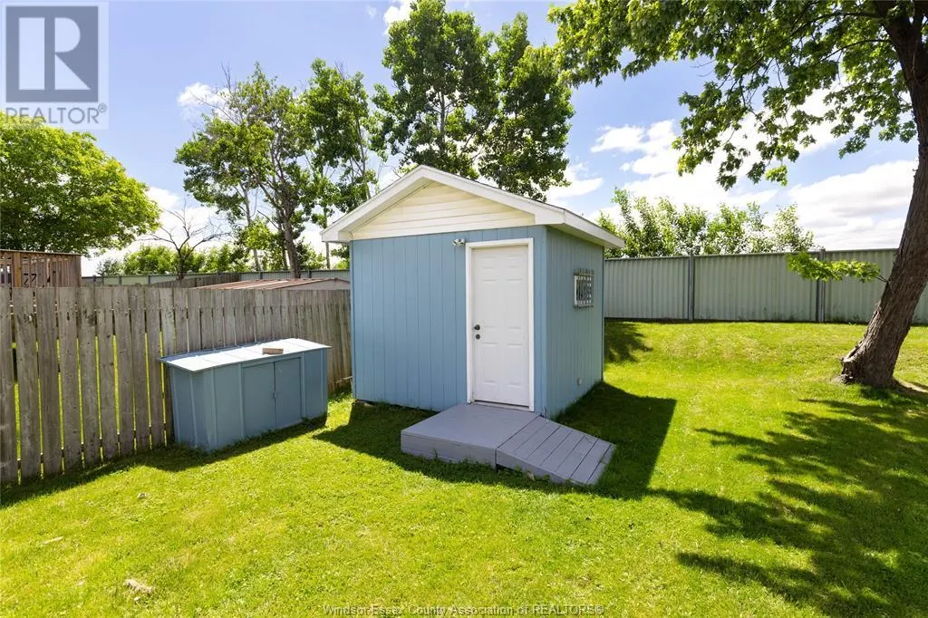 3526 HEMLOCK ROAD