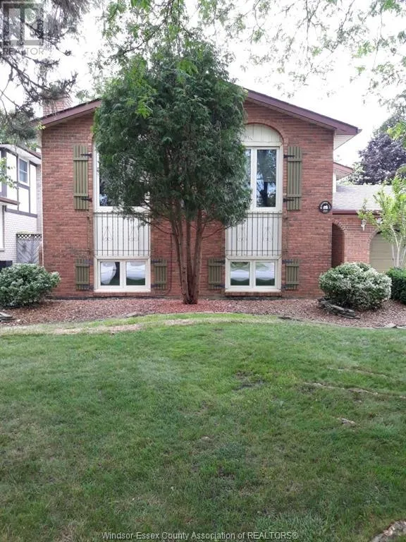 223 WEDGEWOOD LANE
