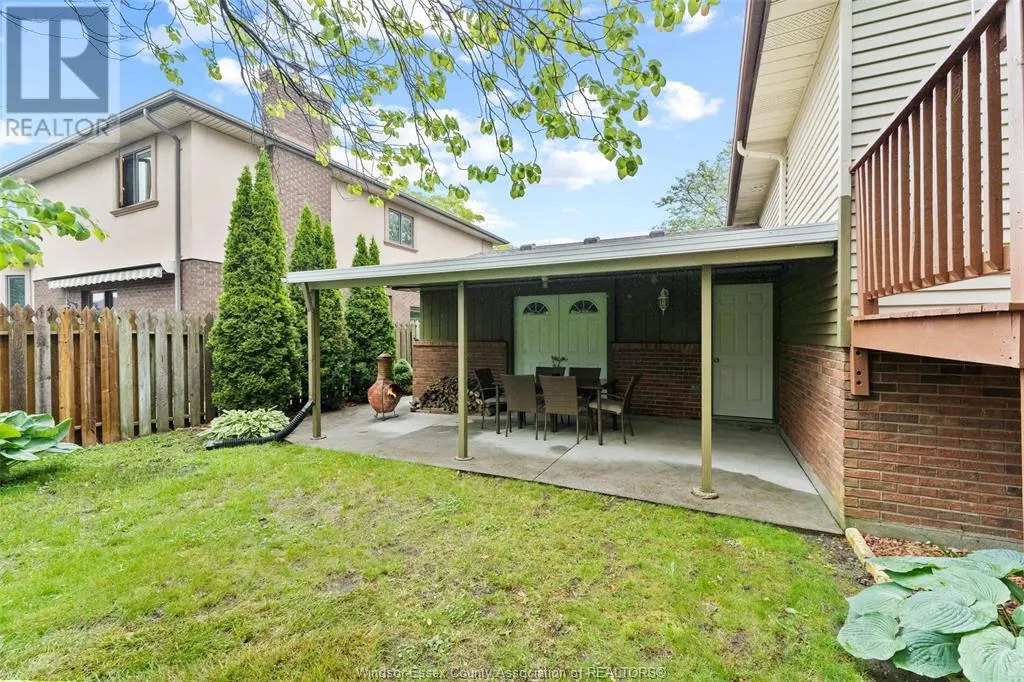 223 WEDGEWOOD LANE