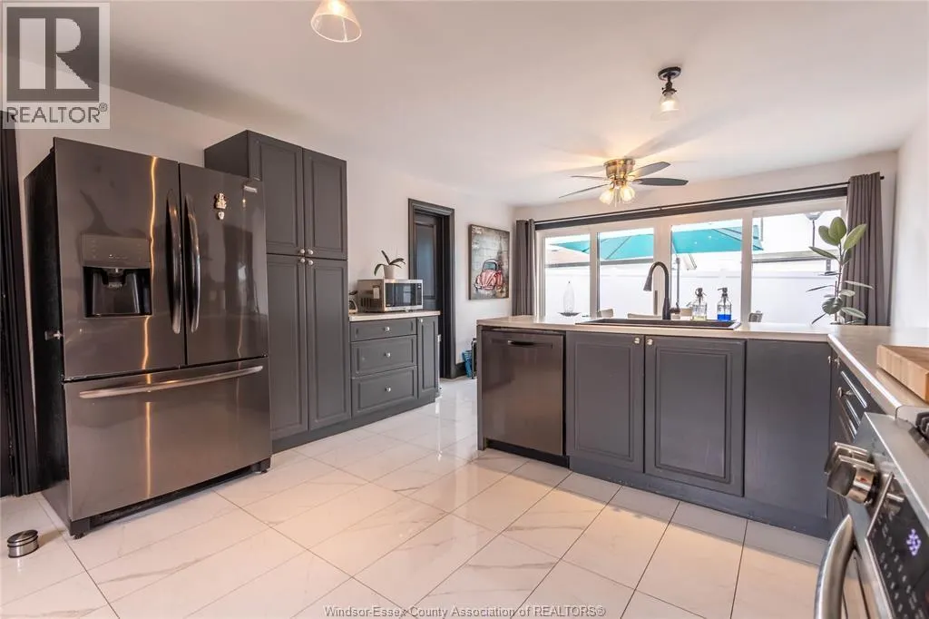 261 DIVISION STREET South