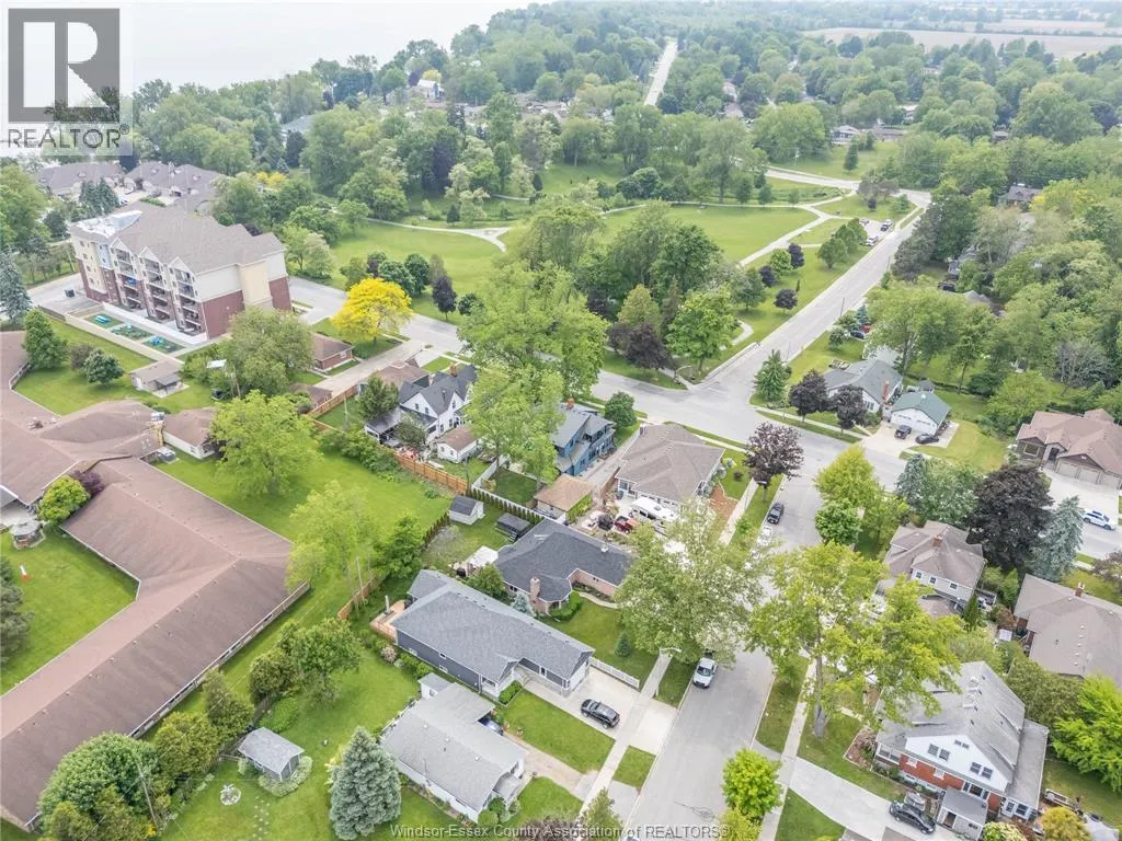261 DIVISION STREET South