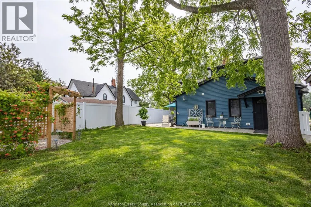 261 DIVISION STREET South