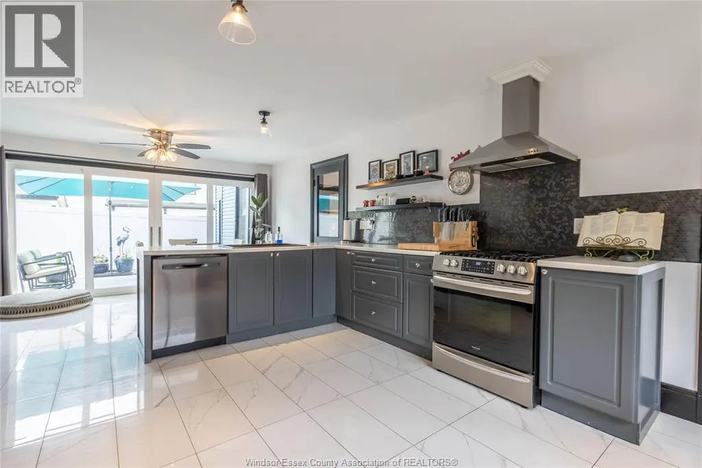 261 DIVISION STREET South