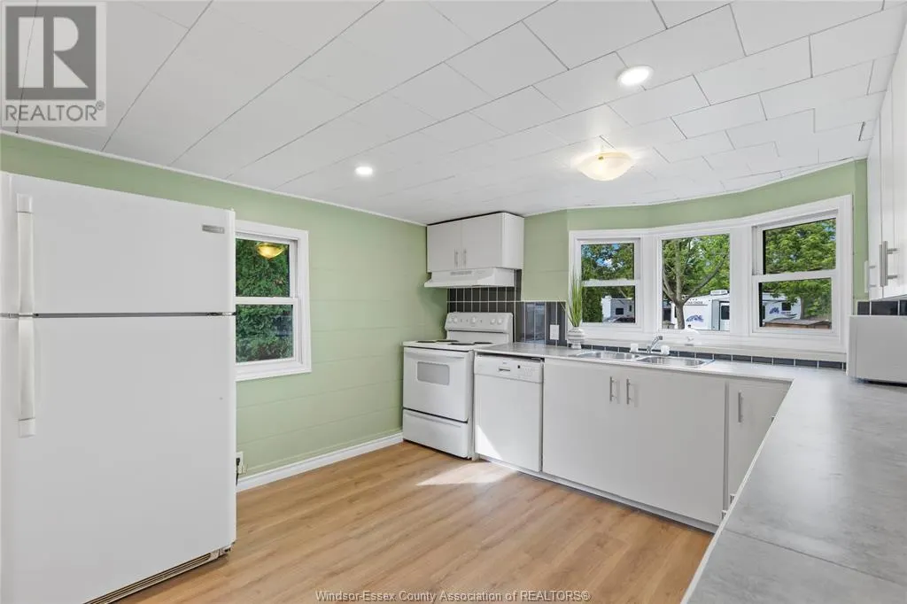 20951 PIER ROAD Unit# 12 LAKE