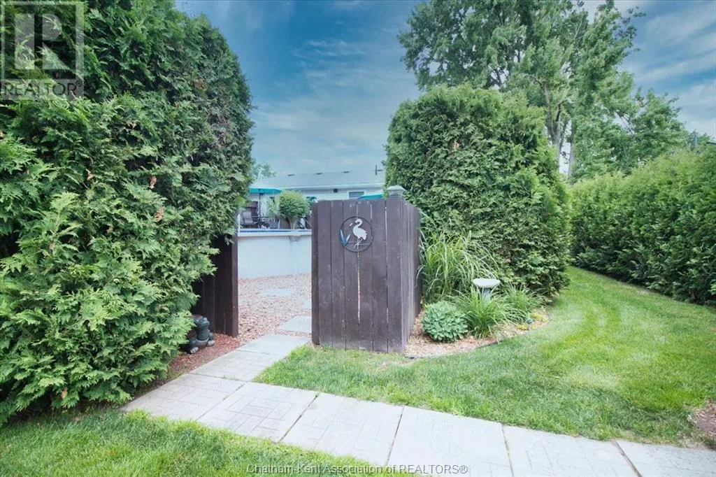 317 Oak STREET East