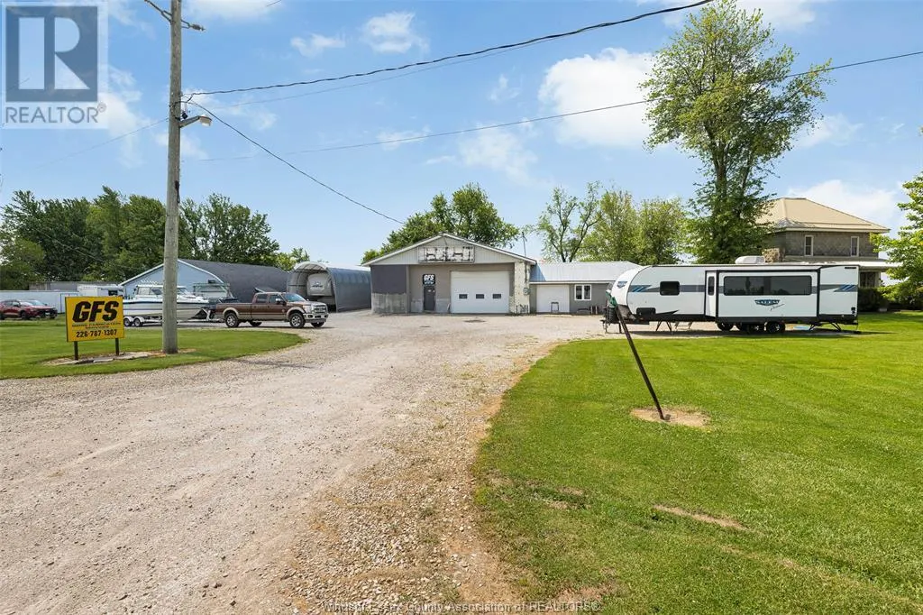 1104 County Rd 11