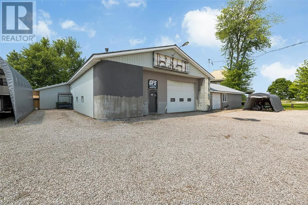 1104 County Rd 11