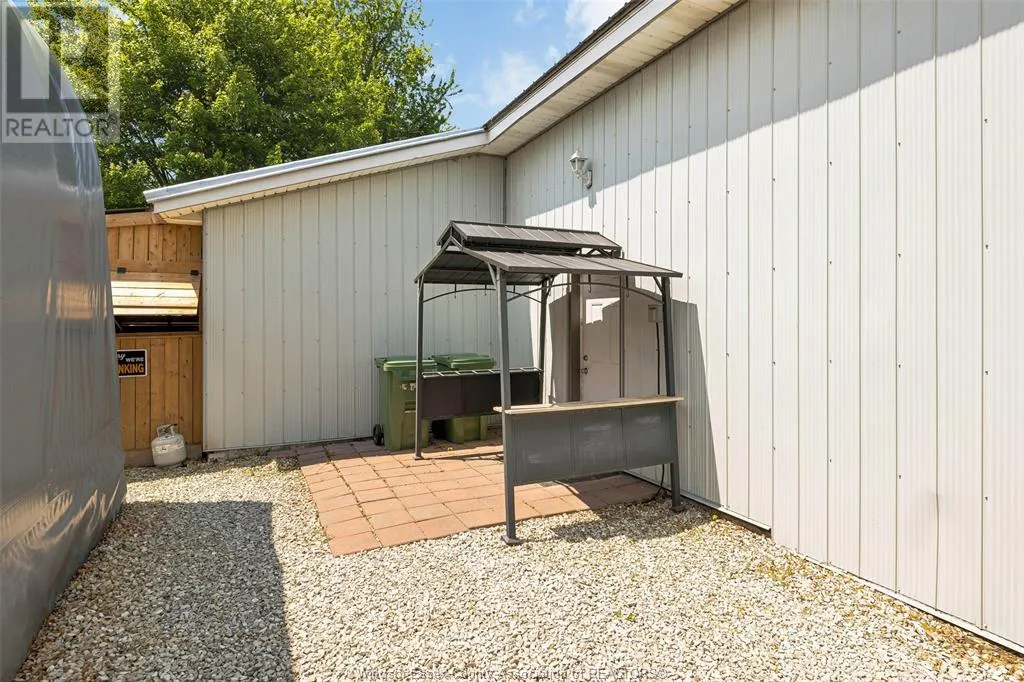 1104 County Rd 11
