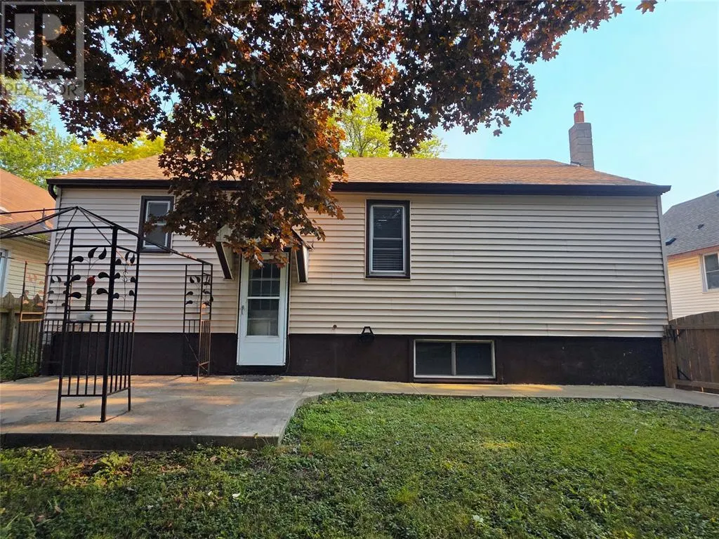 714 CAMPBELL STREET