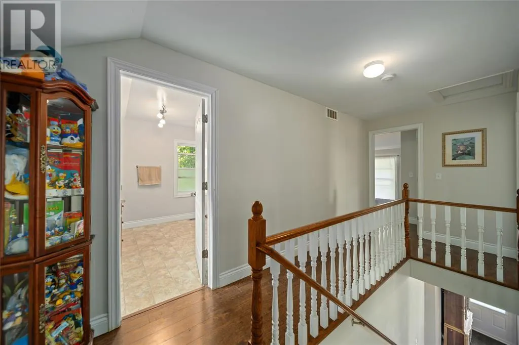 26 MAIN st Forest ...