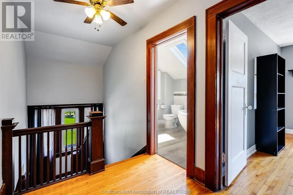 232 Chatham STREET South