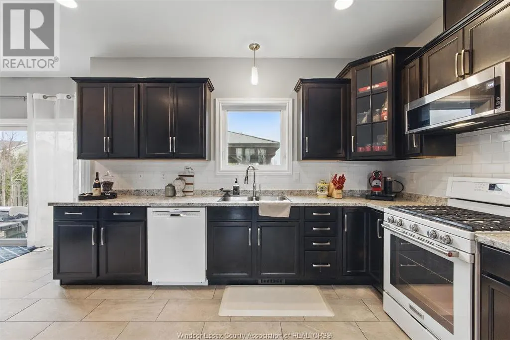 16 PEACHWOOD