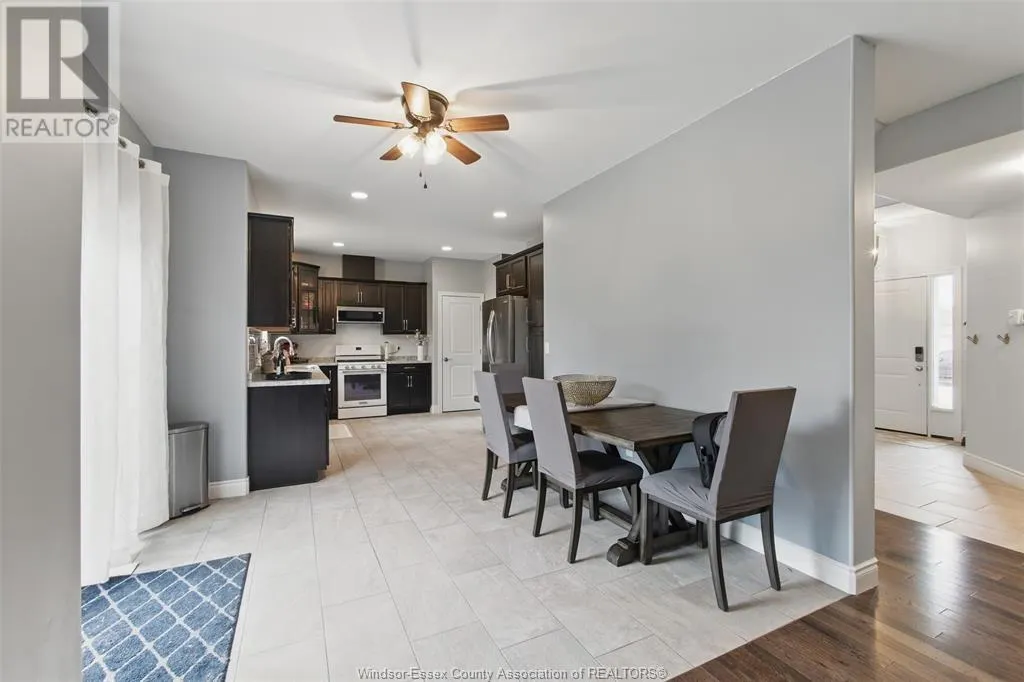 16 PEACHWOOD