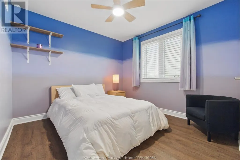 16 PEACHWOOD