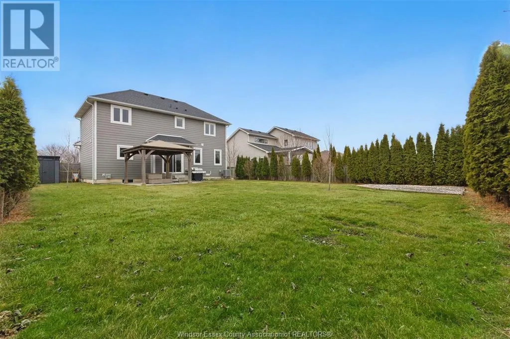 16 PEACHWOOD