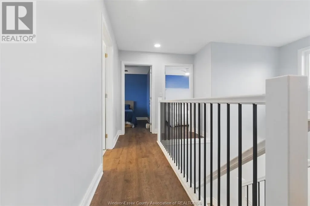 16 PEACHWOOD