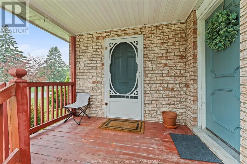 22 BENNIE AVENUE