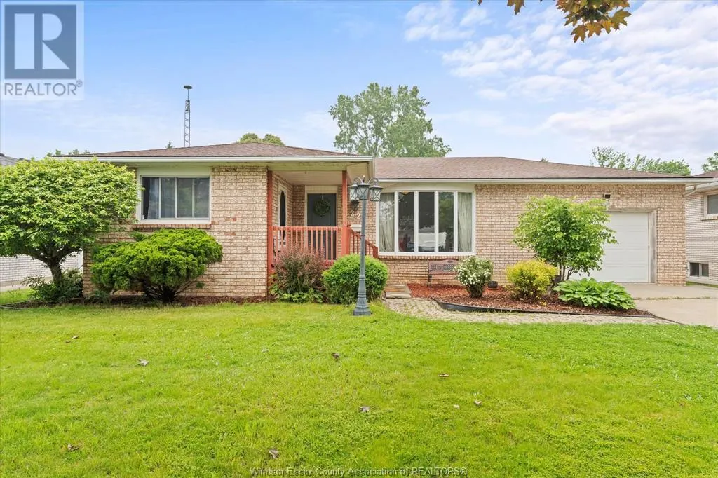 22 BENNIE AVENUE