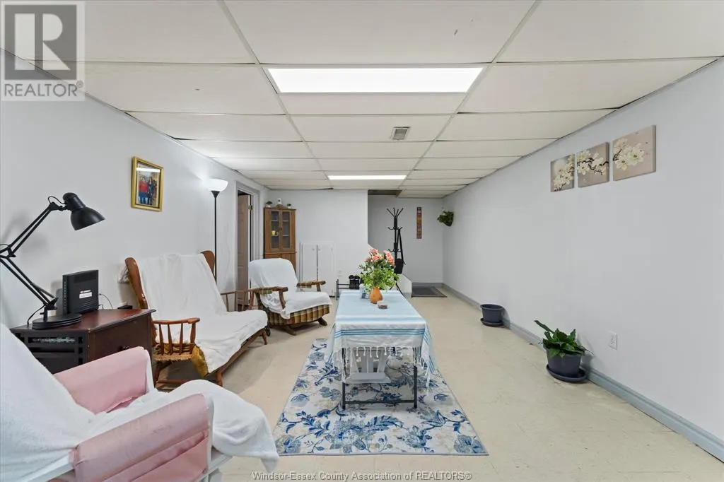 22 BENNIE AVENUE