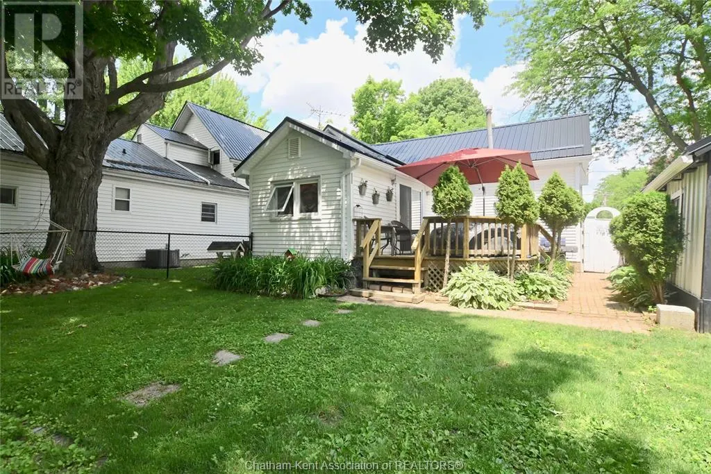 49 Erie STREET South