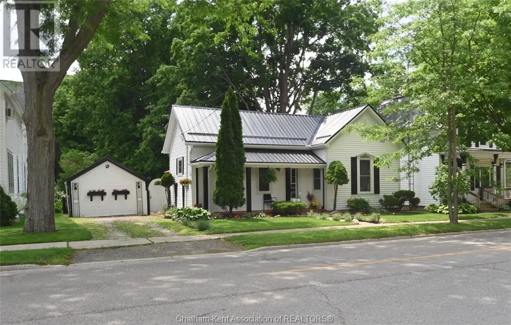 49 Erie STREET South