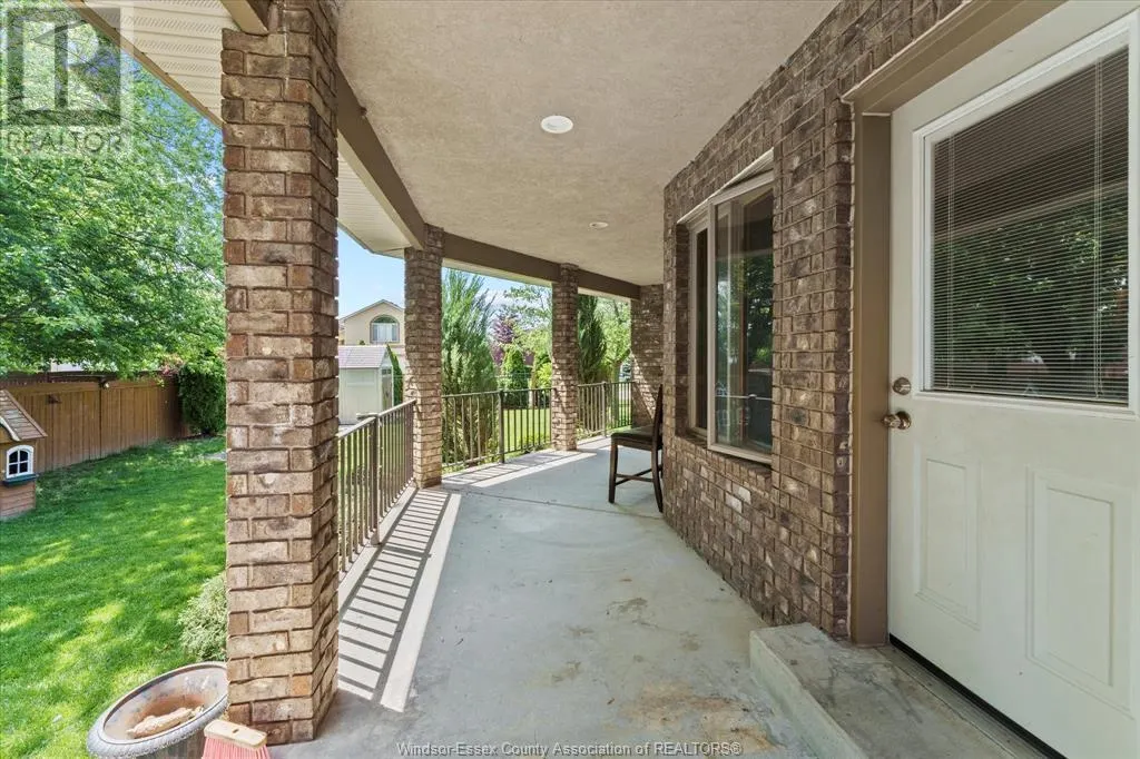 1387 CROSSWINDS DRIVE