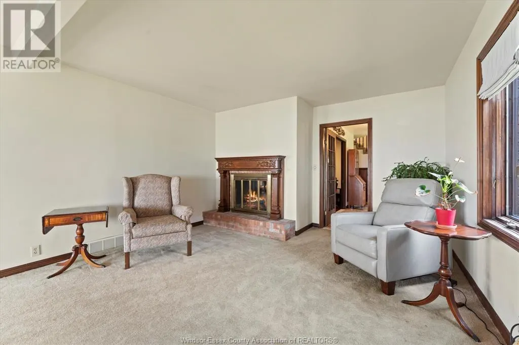 1818 ERIE AVE