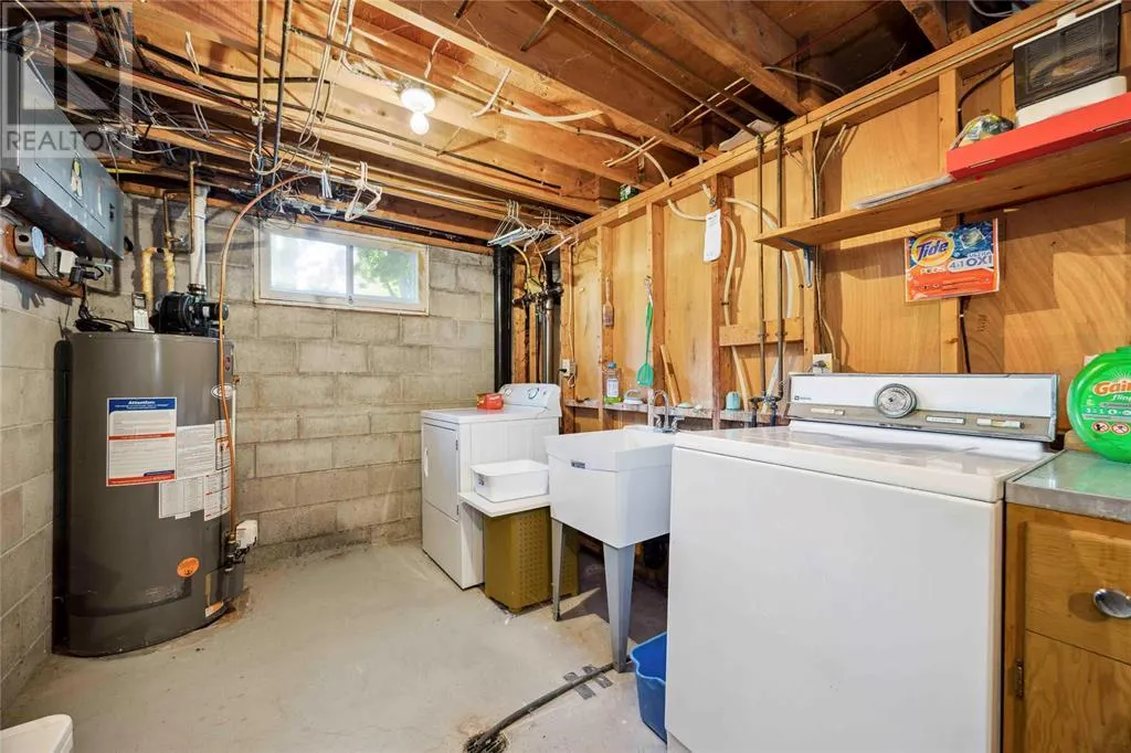 913 ALLANDALE DRIVE