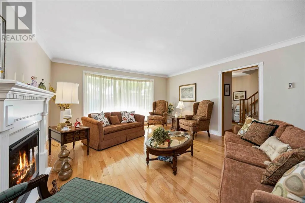 913 ALLANDALE DRIVE
