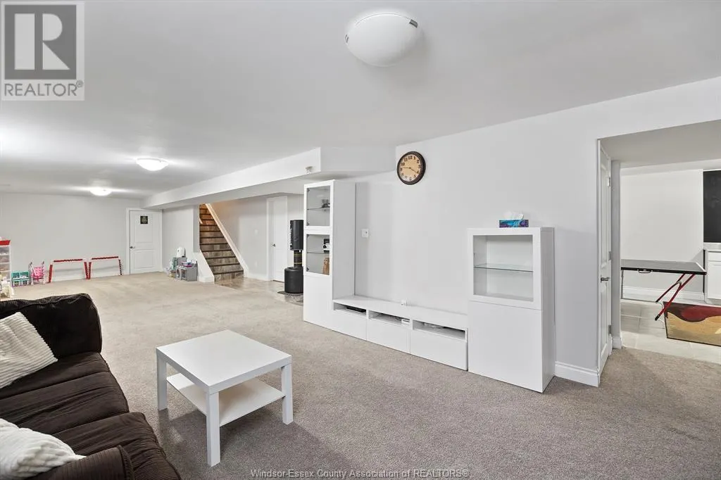 1565 OUTRAM