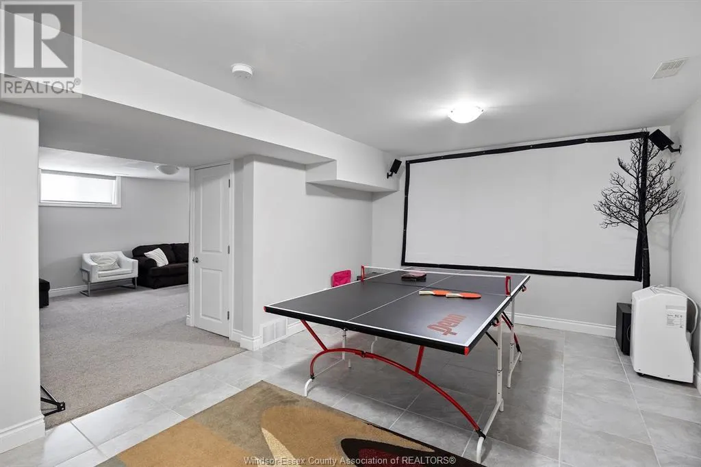 1565 OUTRAM