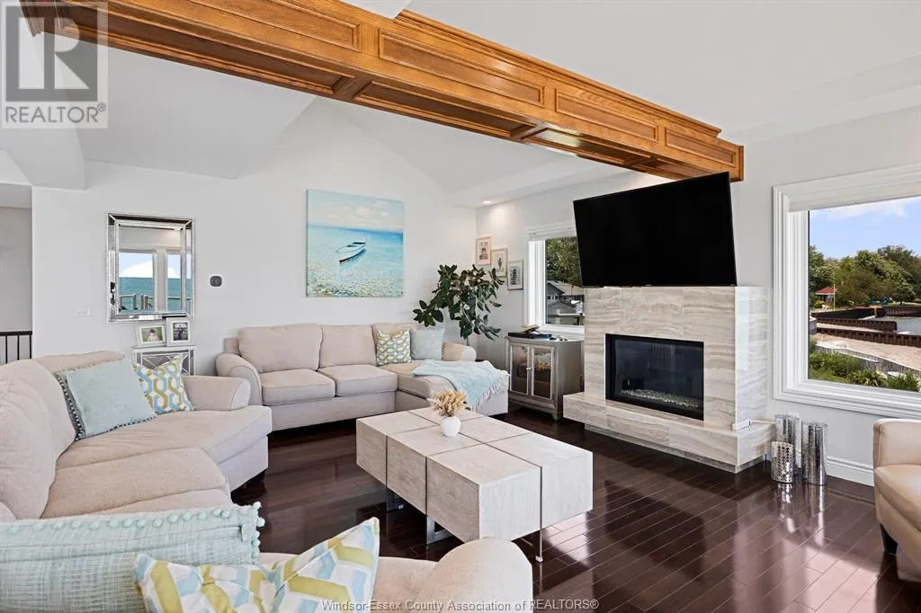 20939 HICKORY