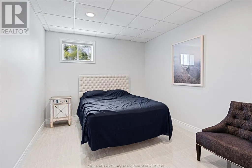 20939 HICKORY