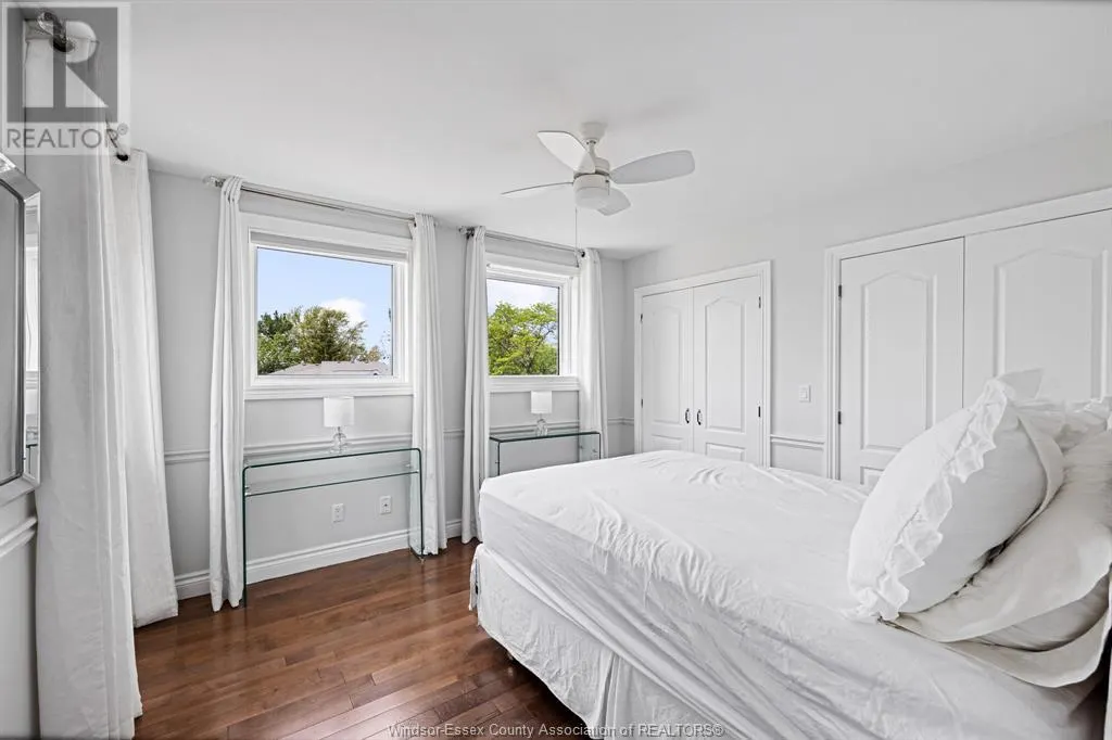 20939 HICKORY